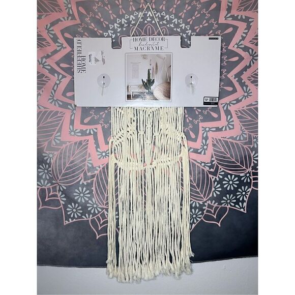NEW Sheffield Home Handcrafted Macrame 16”x24” - Picture 4 of 4